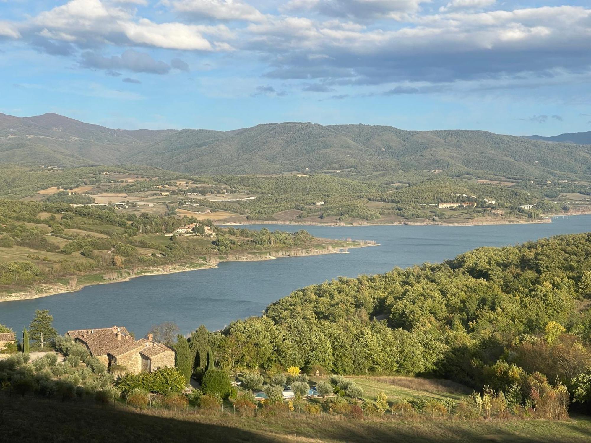 Bio Agriturismo Il Vigno Caprese Michelangelo Exterior foto